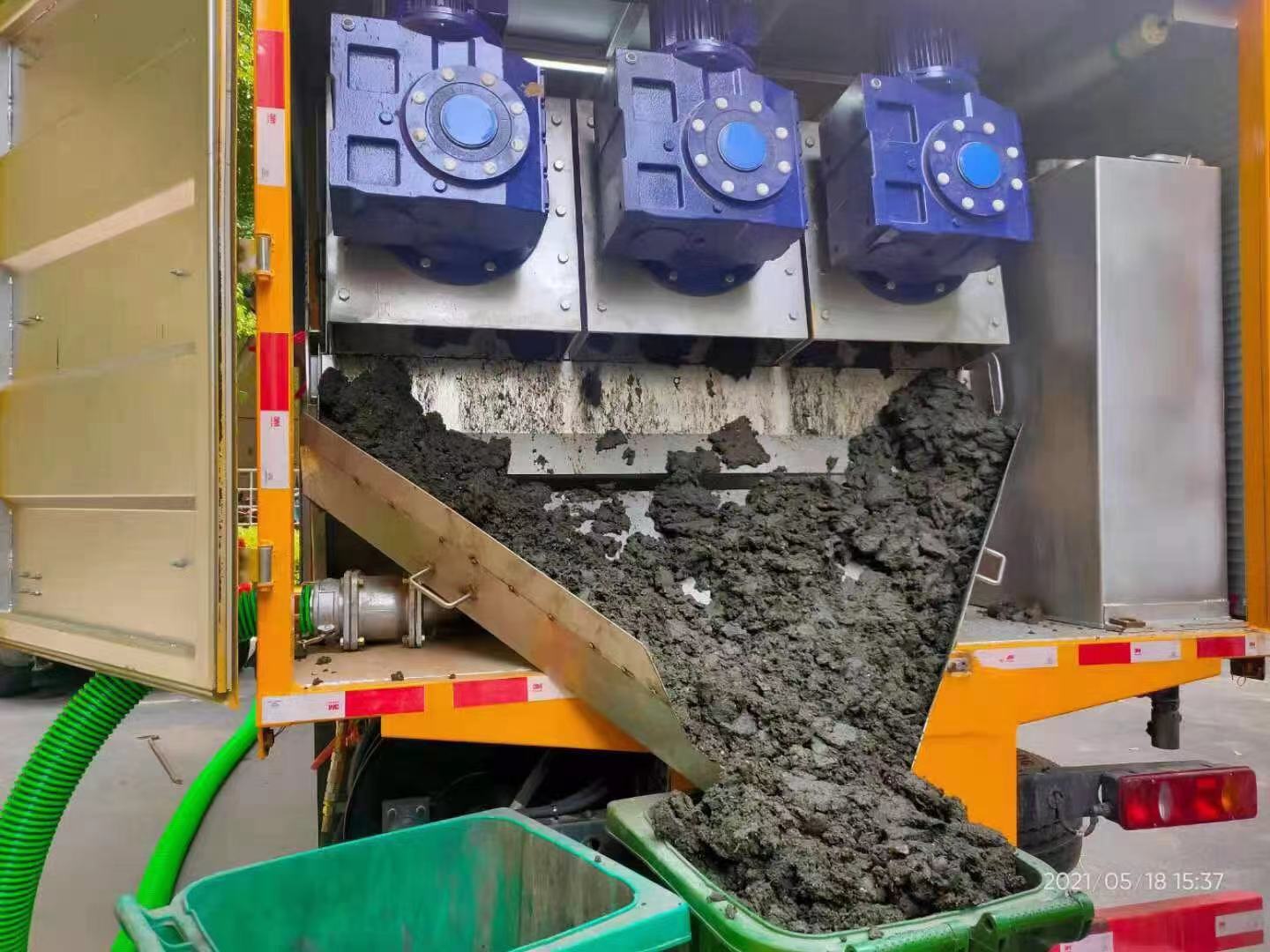 汉源化粪池清掏城市维护站-泥浆净化干湿分离处理